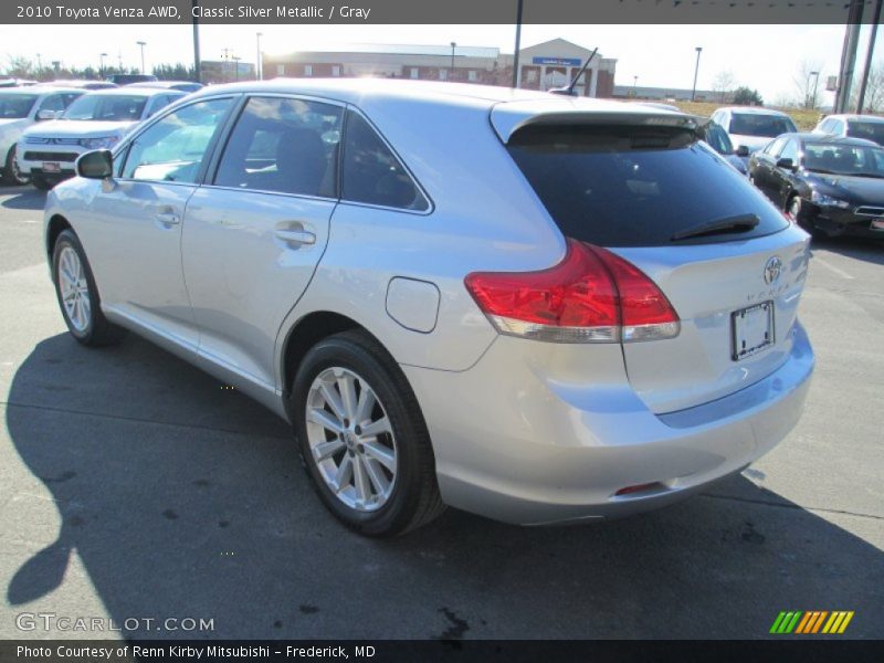 Classic Silver Metallic / Gray 2010 Toyota Venza AWD