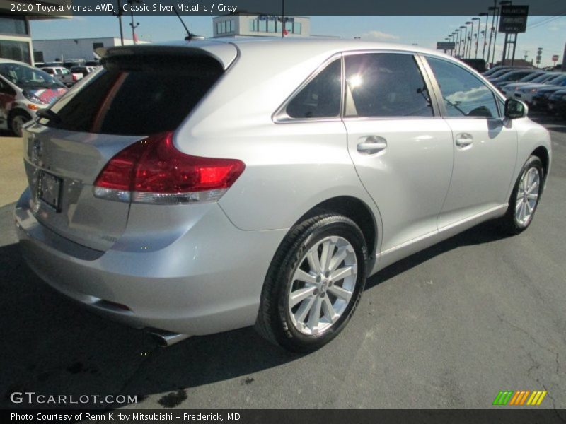 Classic Silver Metallic / Gray 2010 Toyota Venza AWD
