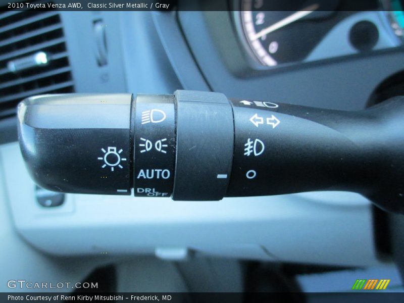 Classic Silver Metallic / Gray 2010 Toyota Venza AWD