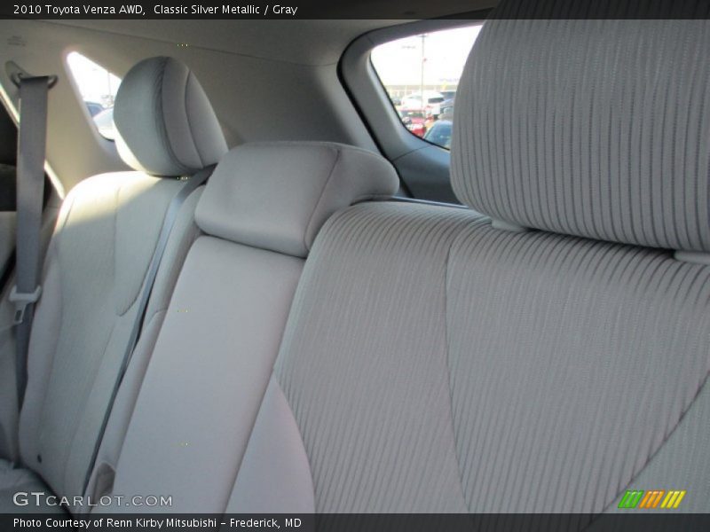 Classic Silver Metallic / Gray 2010 Toyota Venza AWD