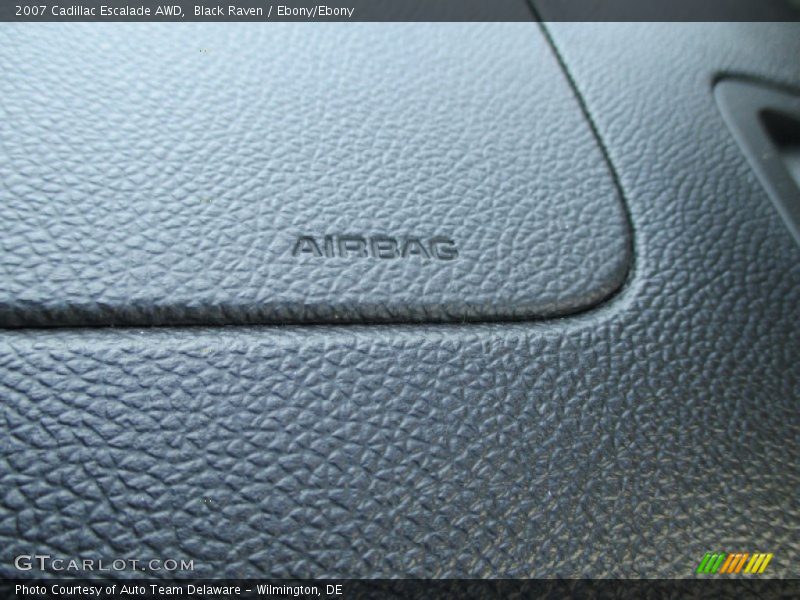 Black Raven / Ebony/Ebony 2007 Cadillac Escalade AWD