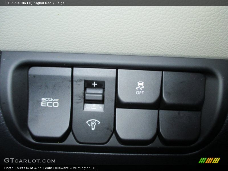Signal Red / Beige 2012 Kia Rio LX