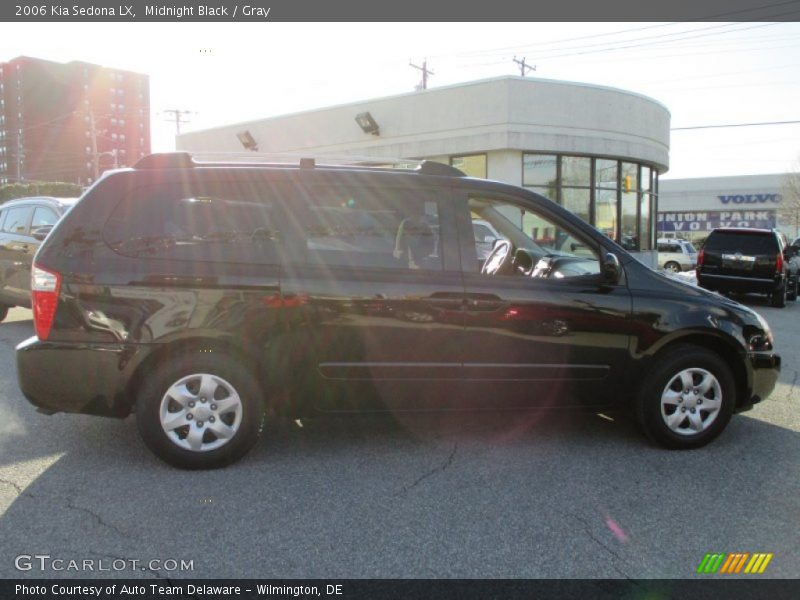 Midnight Black / Gray 2006 Kia Sedona LX