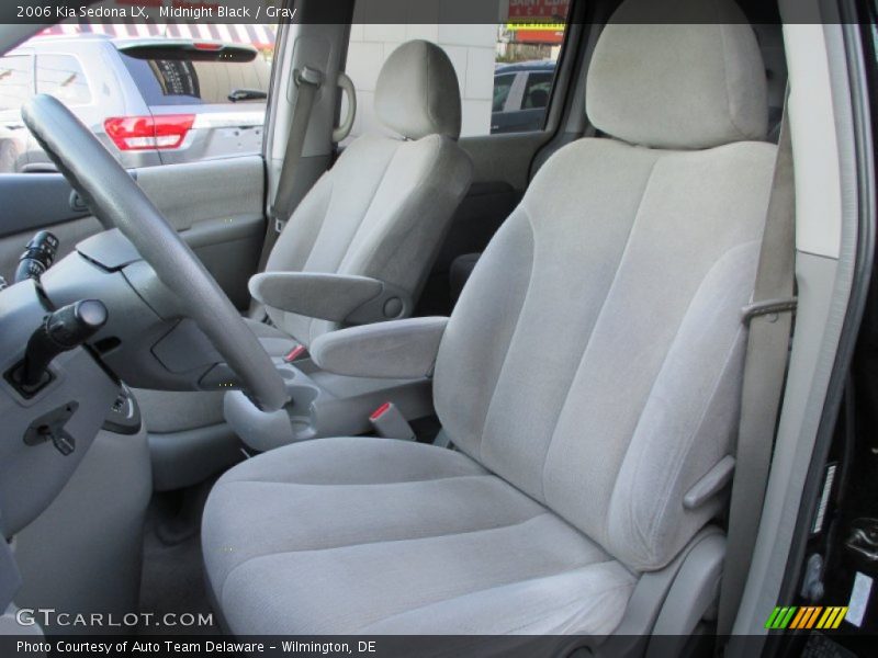Midnight Black / Gray 2006 Kia Sedona LX