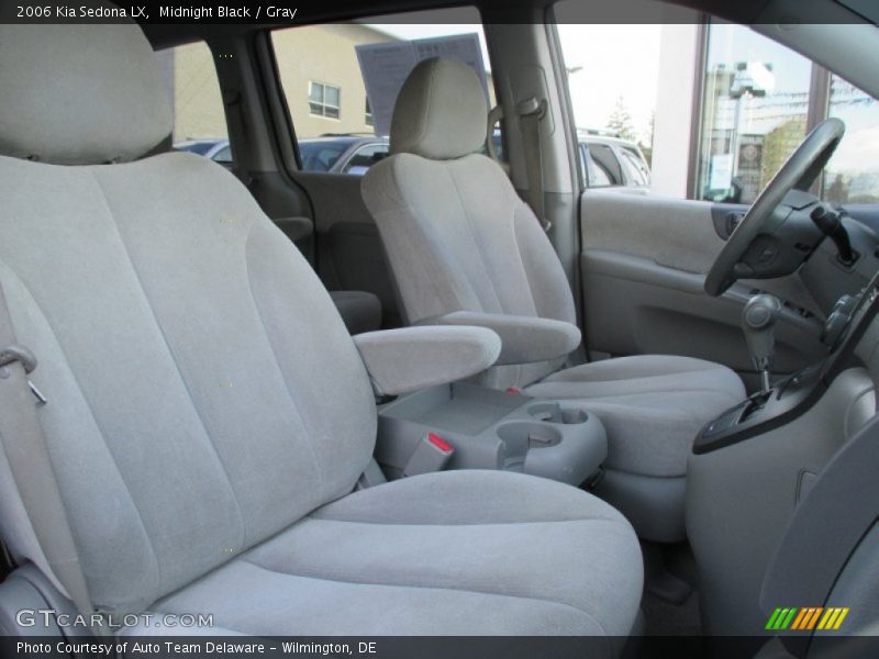 Midnight Black / Gray 2006 Kia Sedona LX
