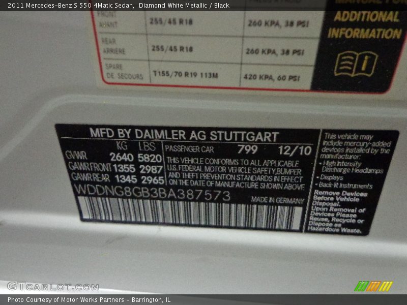 Diamond White Metallic / Black 2011 Mercedes-Benz S 550 4Matic Sedan