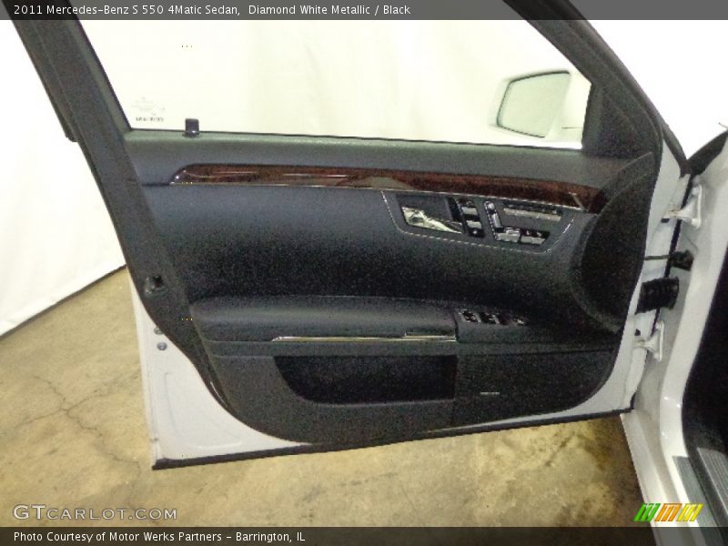 Diamond White Metallic / Black 2011 Mercedes-Benz S 550 4Matic Sedan