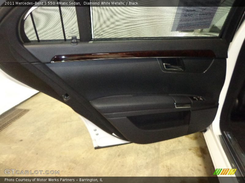 Diamond White Metallic / Black 2011 Mercedes-Benz S 550 4Matic Sedan
