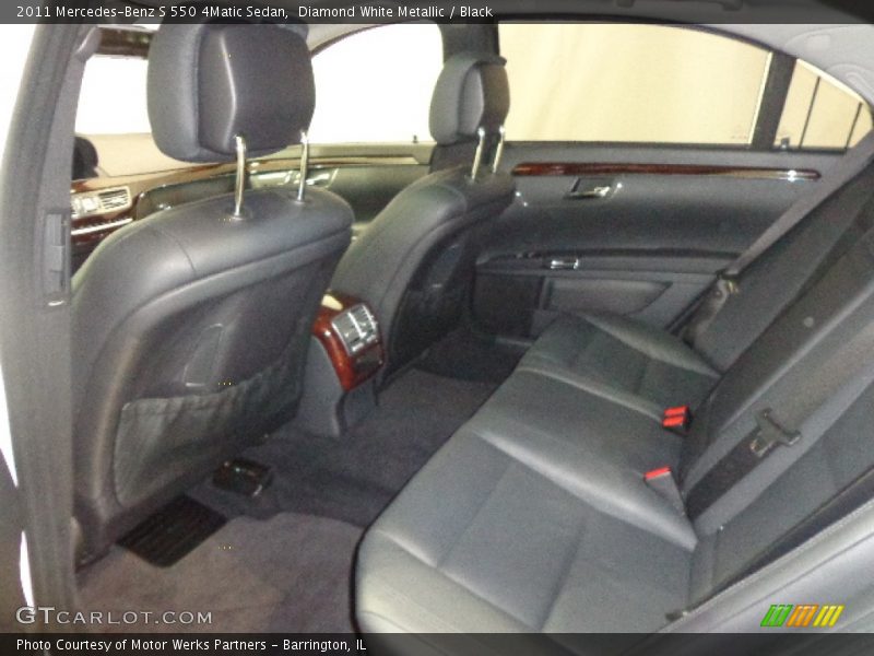 Diamond White Metallic / Black 2011 Mercedes-Benz S 550 4Matic Sedan