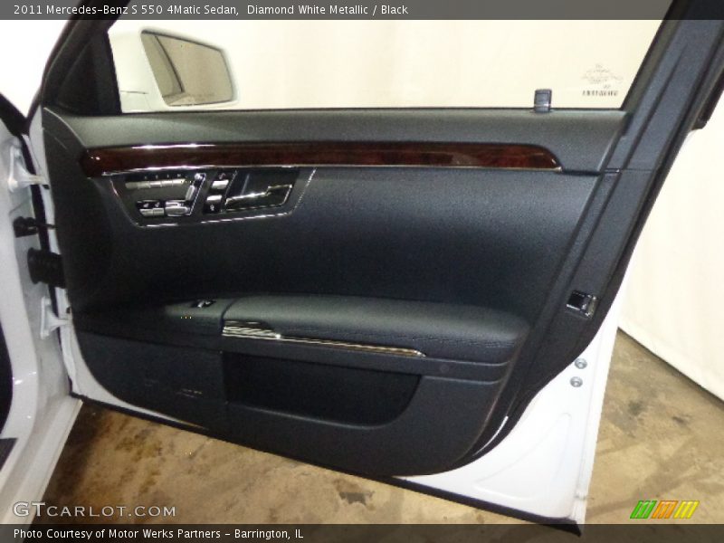 Diamond White Metallic / Black 2011 Mercedes-Benz S 550 4Matic Sedan