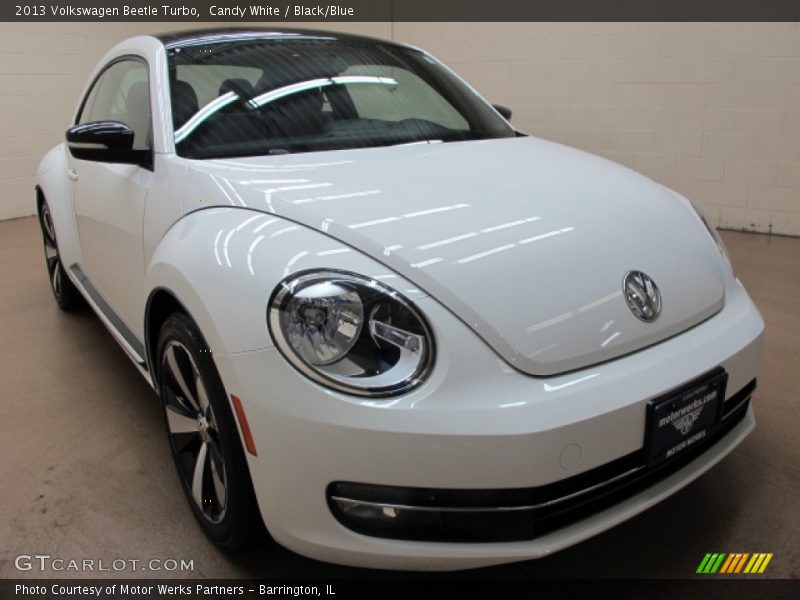 Candy White / Black/Blue 2013 Volkswagen Beetle Turbo