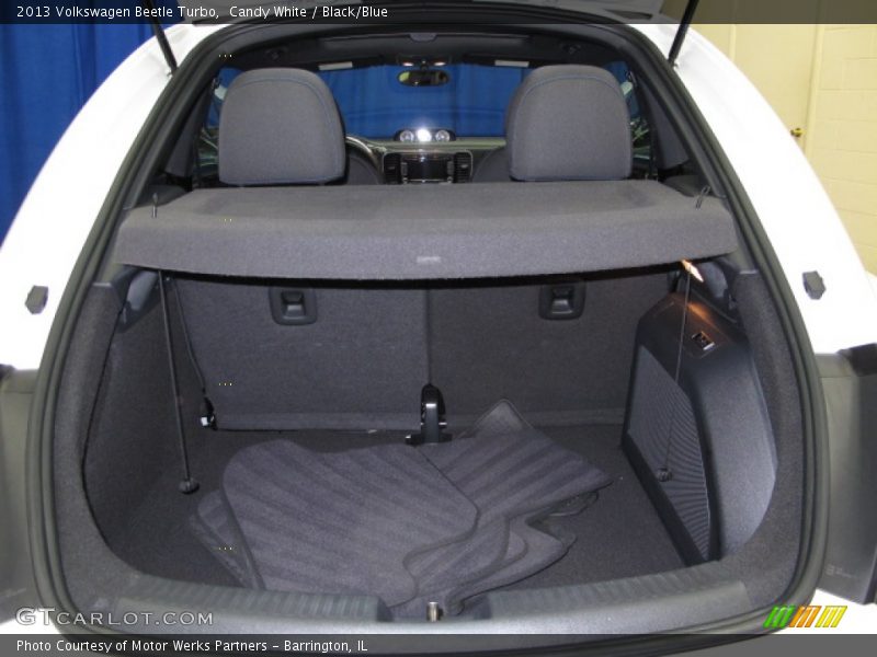 Candy White / Black/Blue 2013 Volkswagen Beetle Turbo