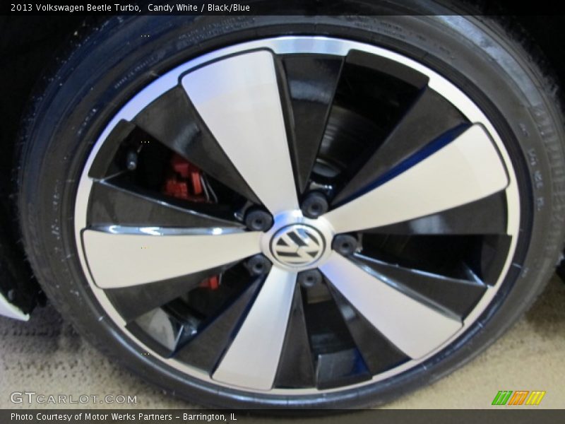 Candy White / Black/Blue 2013 Volkswagen Beetle Turbo