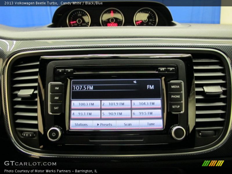 Candy White / Black/Blue 2013 Volkswagen Beetle Turbo