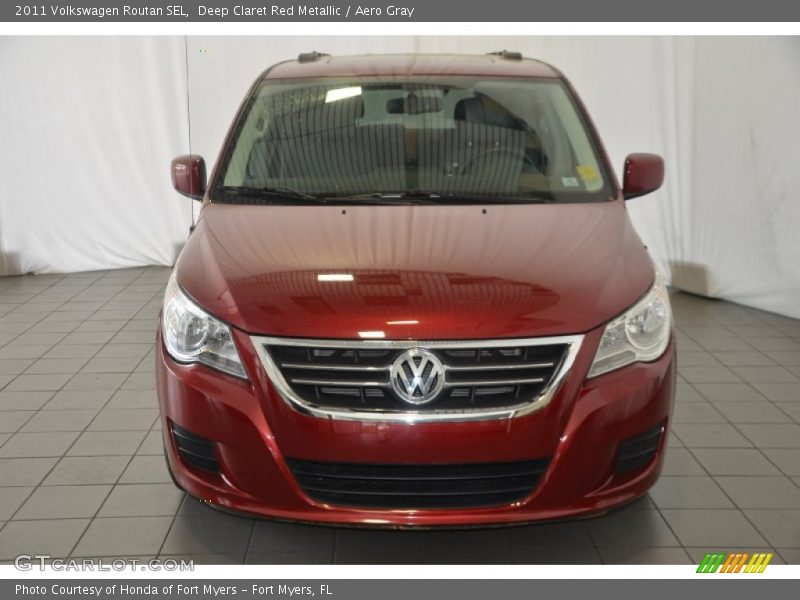 Deep Claret Red Metallic / Aero Gray 2011 Volkswagen Routan SEL