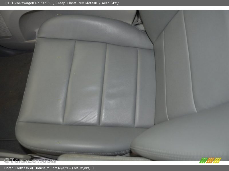 Deep Claret Red Metallic / Aero Gray 2011 Volkswagen Routan SEL