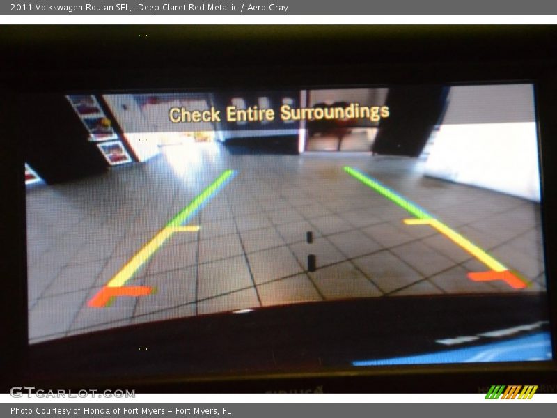 Deep Claret Red Metallic / Aero Gray 2011 Volkswagen Routan SEL