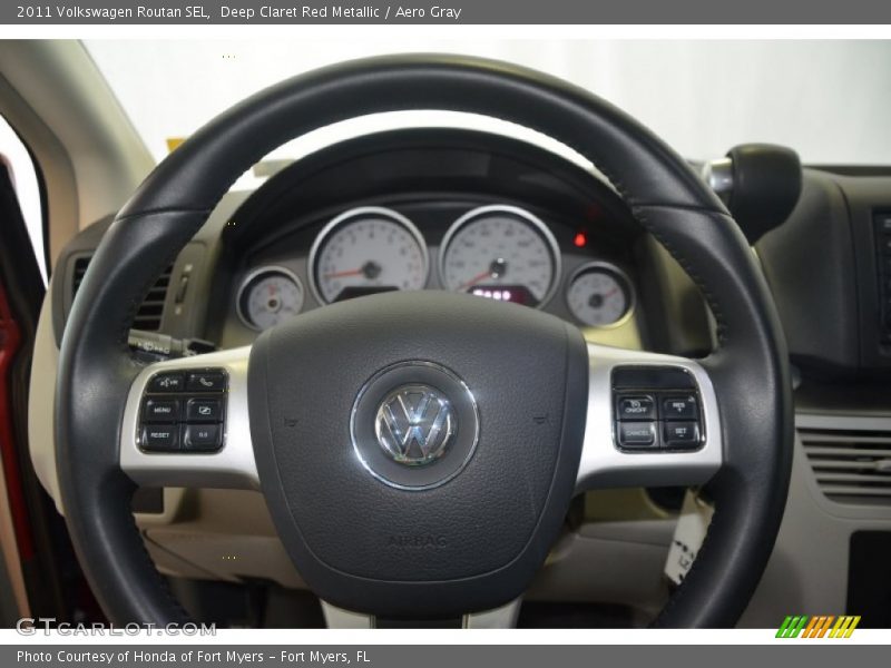 Deep Claret Red Metallic / Aero Gray 2011 Volkswagen Routan SEL