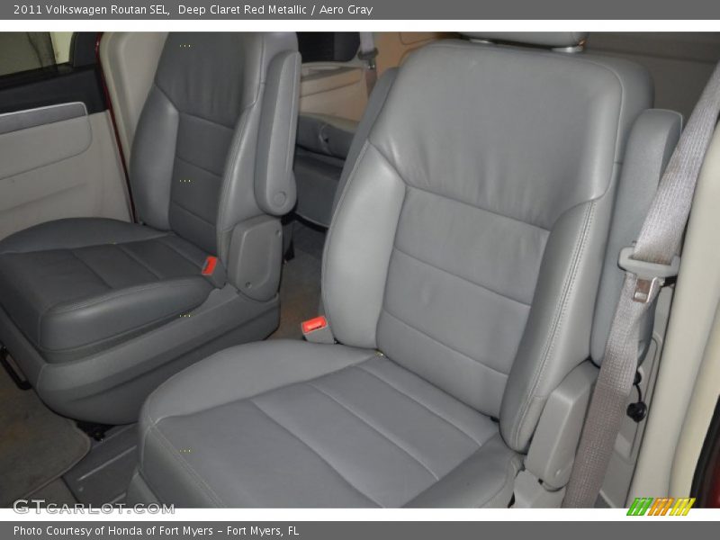 Deep Claret Red Metallic / Aero Gray 2011 Volkswagen Routan SEL