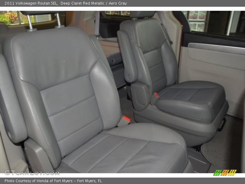Deep Claret Red Metallic / Aero Gray 2011 Volkswagen Routan SEL