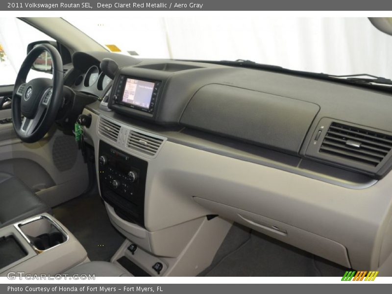 Deep Claret Red Metallic / Aero Gray 2011 Volkswagen Routan SEL