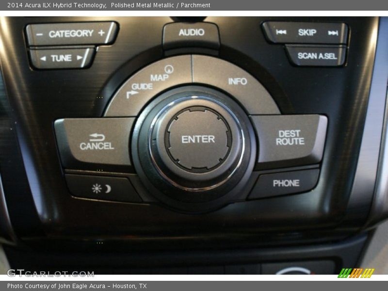 Controls of 2014 ILX Hybrid Technology