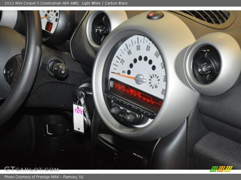 Light White / Carbon Black 2011 Mini Cooper S Countryman All4 AWD