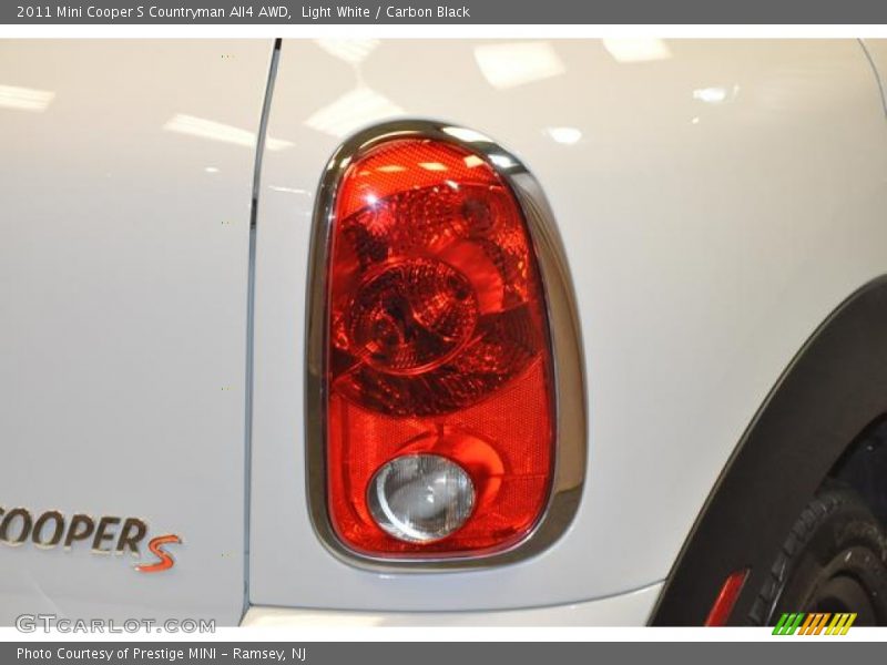 Light White / Carbon Black 2011 Mini Cooper S Countryman All4 AWD