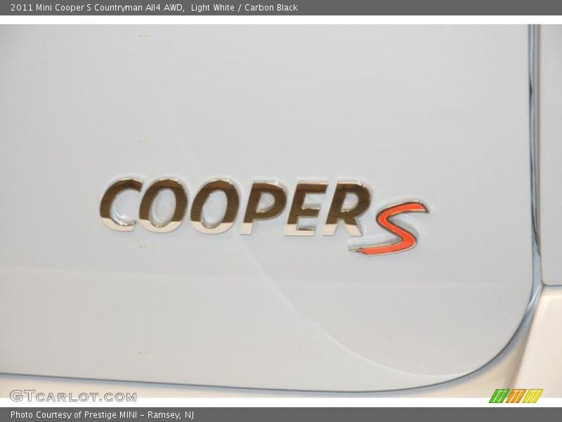 Light White / Carbon Black 2011 Mini Cooper S Countryman All4 AWD