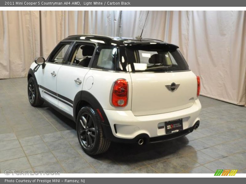 Light White / Carbon Black 2011 Mini Cooper S Countryman All4 AWD