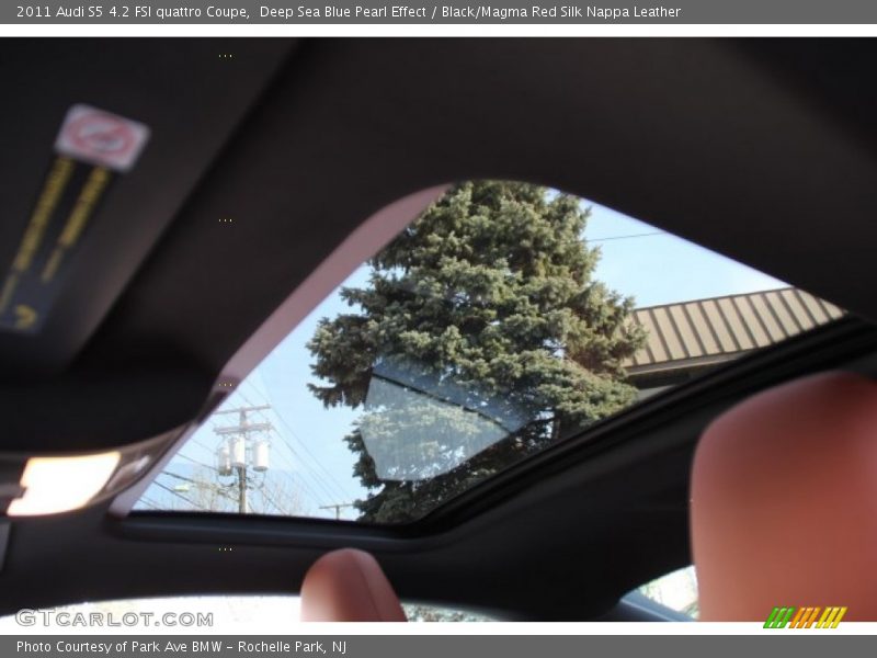 Deep Sea Blue Pearl Effect / Black/Magma Red Silk Nappa Leather 2011 Audi S5 4.2 FSI quattro Coupe