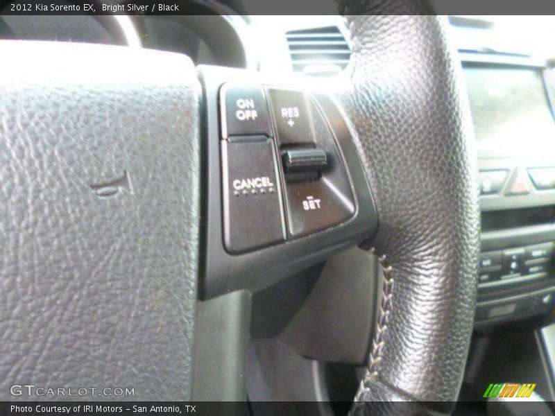 Bright Silver / Black 2012 Kia Sorento EX