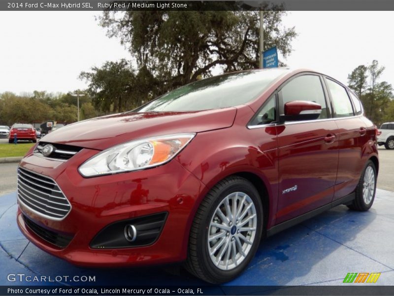 Front 3/4 View of 2014 C-Max Hybrid SEL