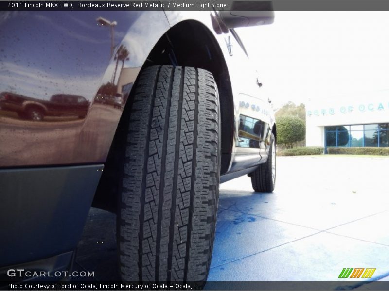 Bordeaux Reserve Red Metallic / Medium Light Stone 2011 Lincoln MKX FWD