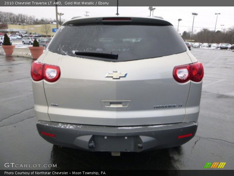 Gold Mist Metallic / Ebony 2010 Chevrolet Traverse LT AWD
