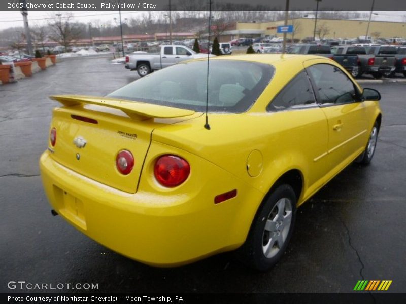Rally Yellow / Gray 2005 Chevrolet Cobalt Coupe