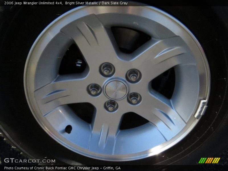 Bright Silver Metallic / Dark Slate Gray 2006 Jeep Wrangler Unlimited 4x4
