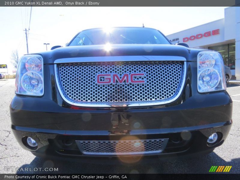 Onyx Black / Ebony 2010 GMC Yukon XL Denali AWD