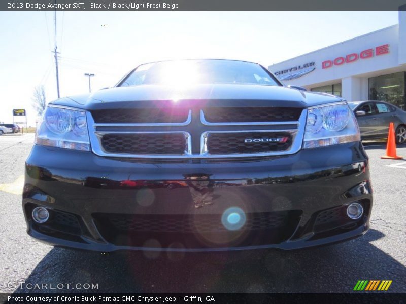 Black / Black/Light Frost Beige 2013 Dodge Avenger SXT
