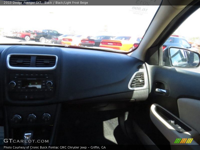 Black / Black/Light Frost Beige 2013 Dodge Avenger SXT