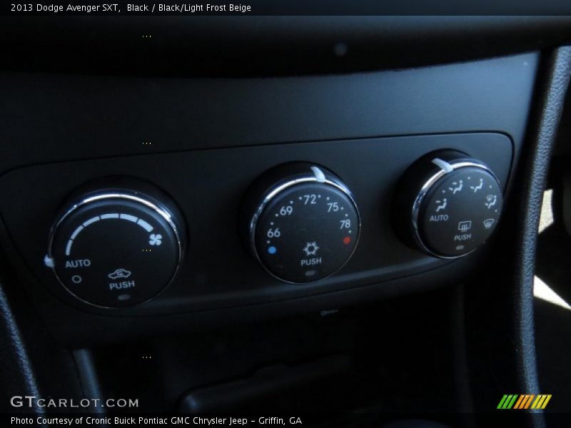 Black / Black/Light Frost Beige 2013 Dodge Avenger SXT