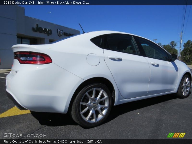 Bright White / Black/Light Diesel Gray 2013 Dodge Dart SXT