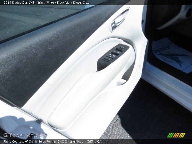 Bright White / Black/Light Diesel Gray 2013 Dodge Dart SXT