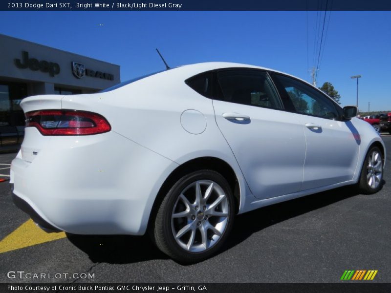 Bright White / Black/Light Diesel Gray 2013 Dodge Dart SXT
