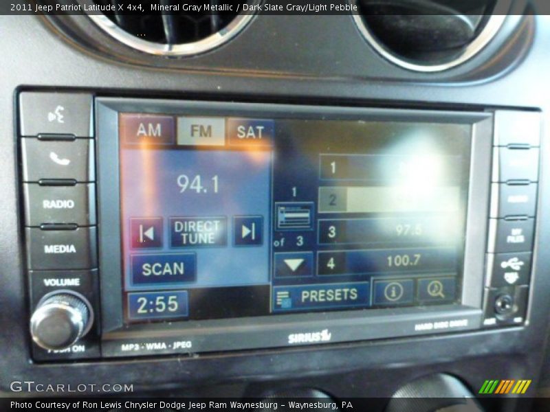 Mineral Gray Metallic / Dark Slate Gray/Light Pebble 2011 Jeep Patriot Latitude X 4x4
