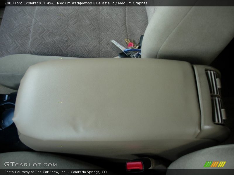 Medium Wedgewood Blue Metallic / Medium Graphite 2000 Ford Explorer XLT 4x4