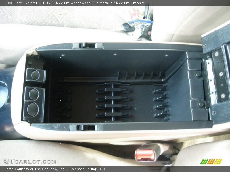 Medium Wedgewood Blue Metallic / Medium Graphite 2000 Ford Explorer XLT 4x4