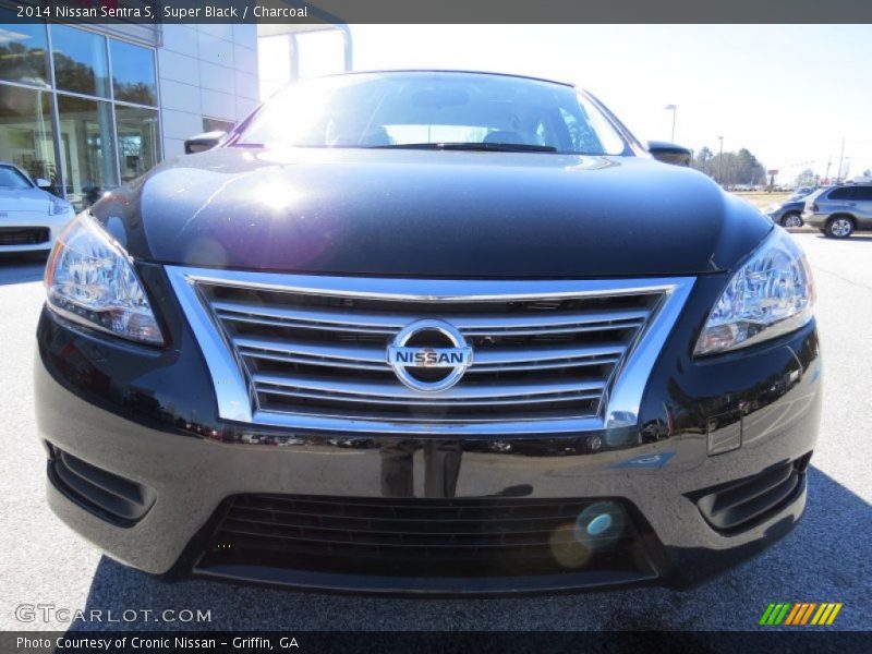 Super Black / Charcoal 2014 Nissan Sentra S