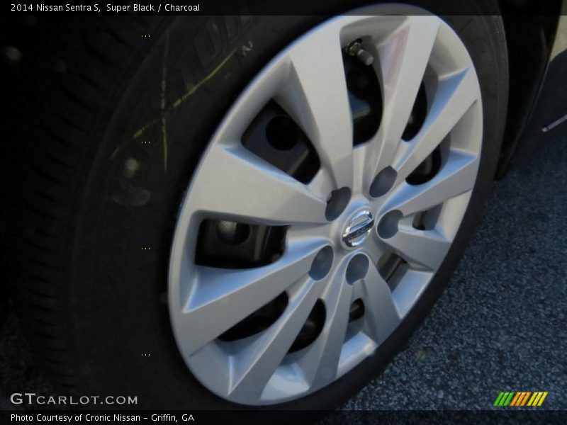 Super Black / Charcoal 2014 Nissan Sentra S