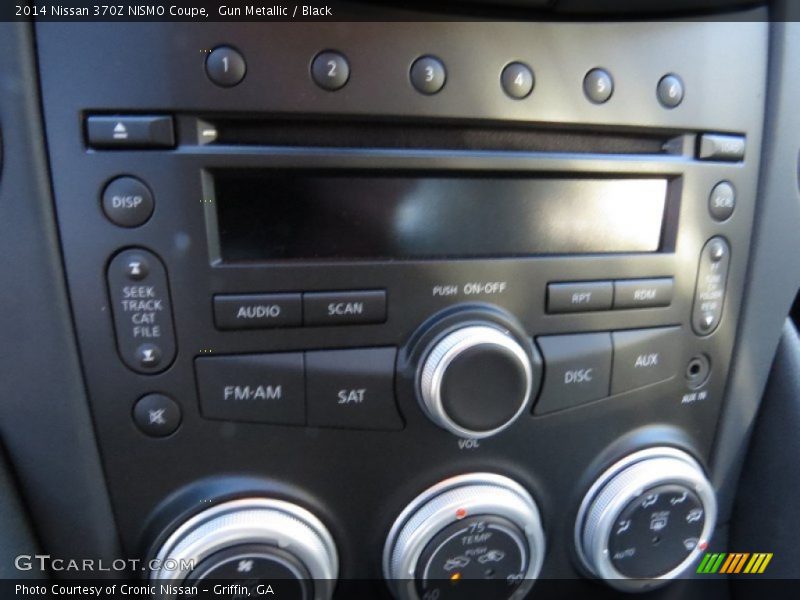 Controls of 2014 370Z NISMO Coupe